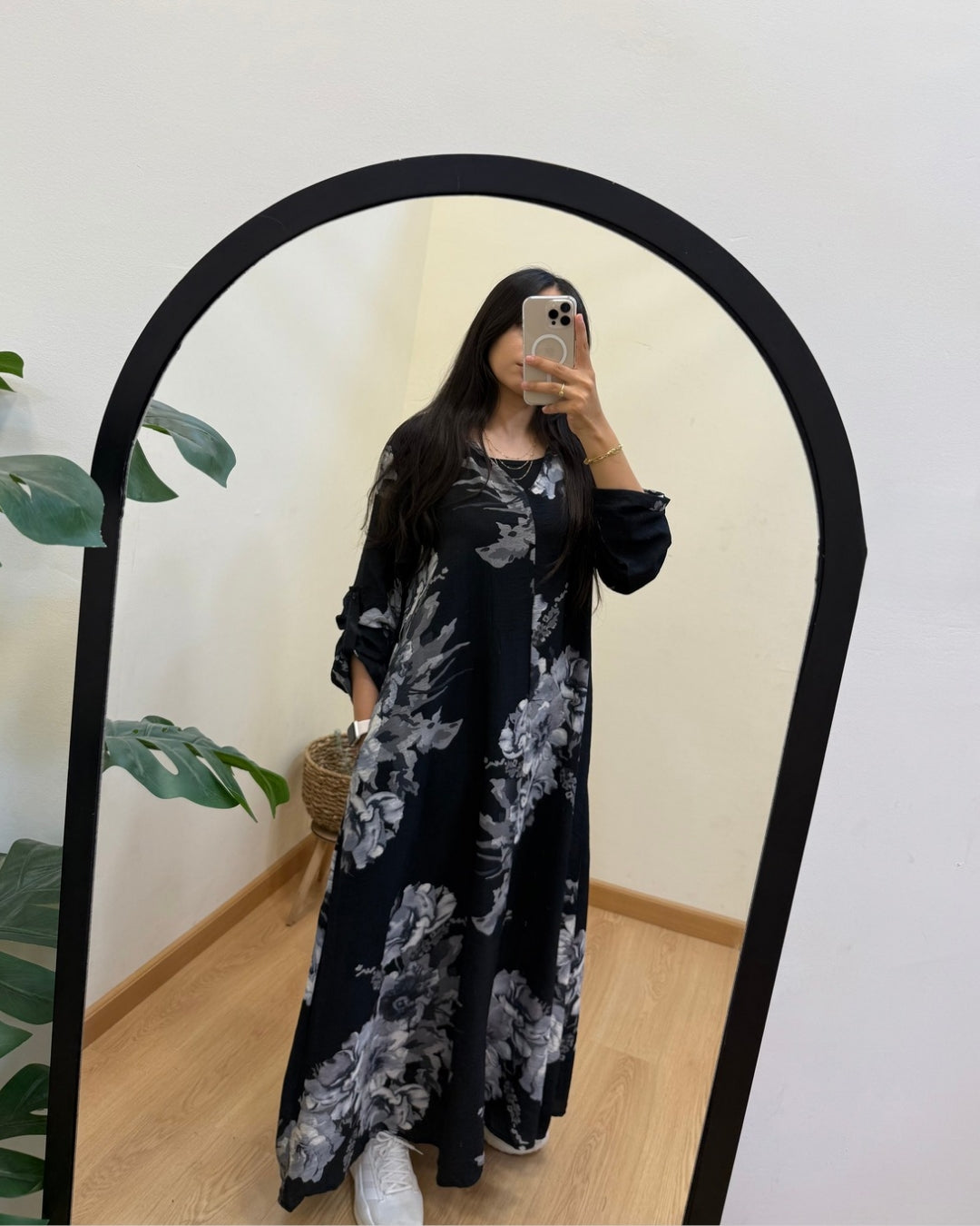Black Petal Flow Dress- With Two Pockets