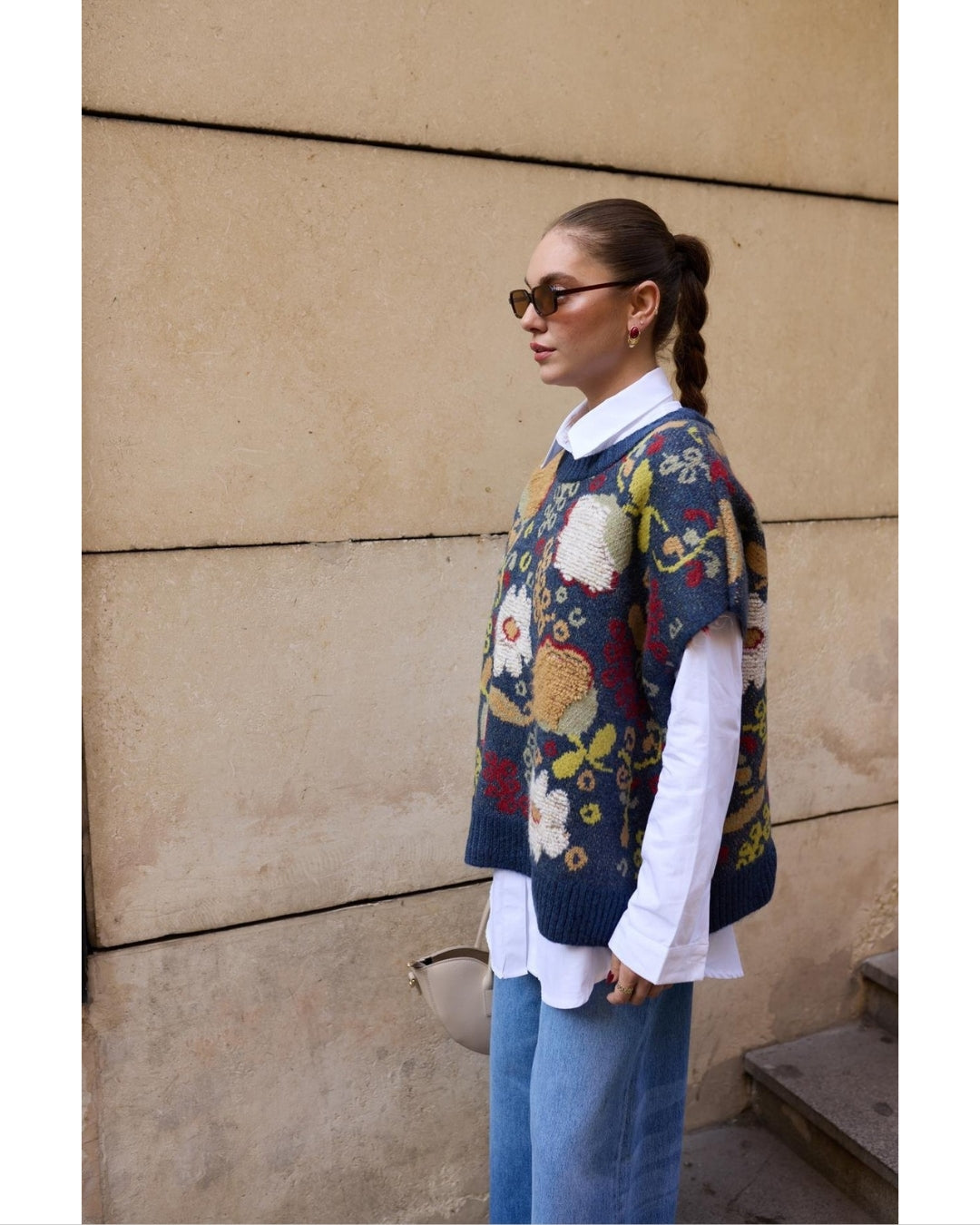 Navy Embroidered Heavy Knit Vest Pullover