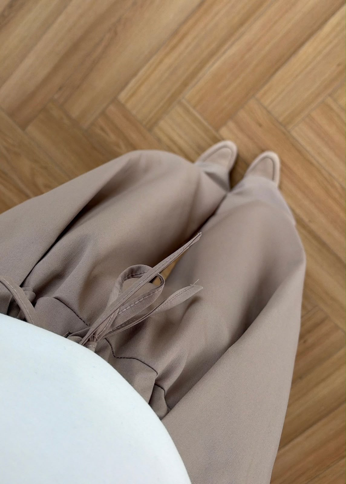 Relaxed Pleated Wide Leg Trousers In Beige